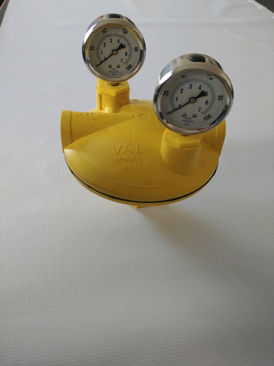 VALCO High Pressure Regulator VR205 • South Country Livestock Equipment